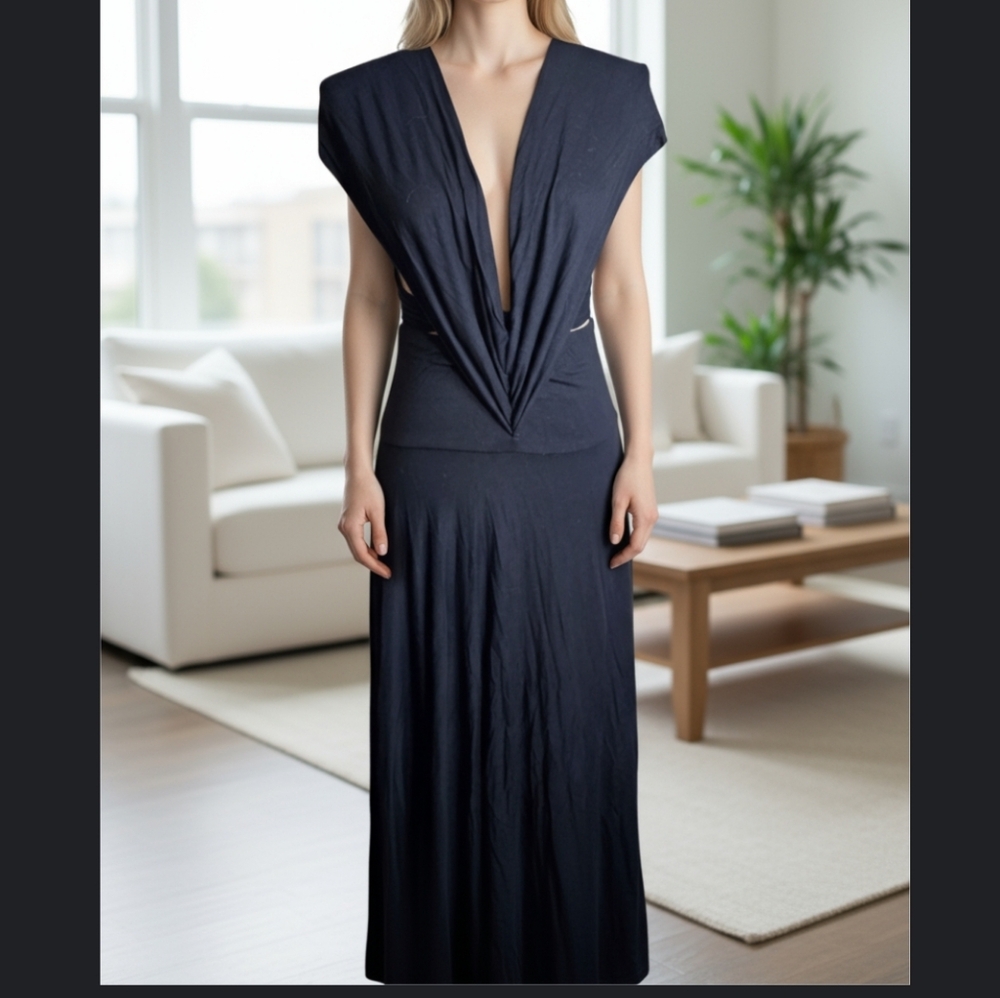 Comvertable dress to skirt